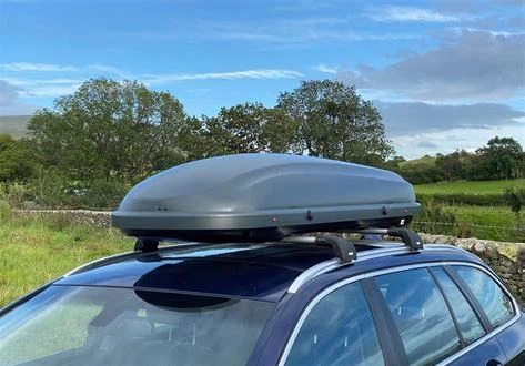 carbon fiber roof luggage7